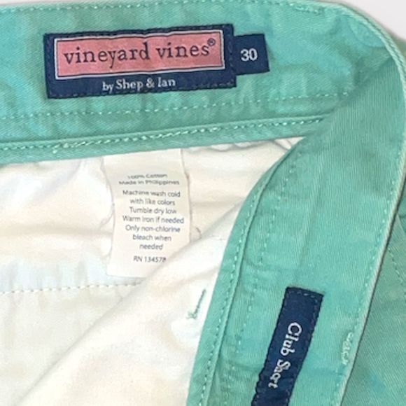 Vineyard Vines 9 inch Club Shorts khakis size men 30 - Picture 7 of 11